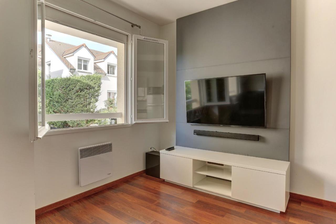 L'Athos - Appartement Equipe - Entre Paris Et Versailles - Haut Debit Garches Bagian luar foto